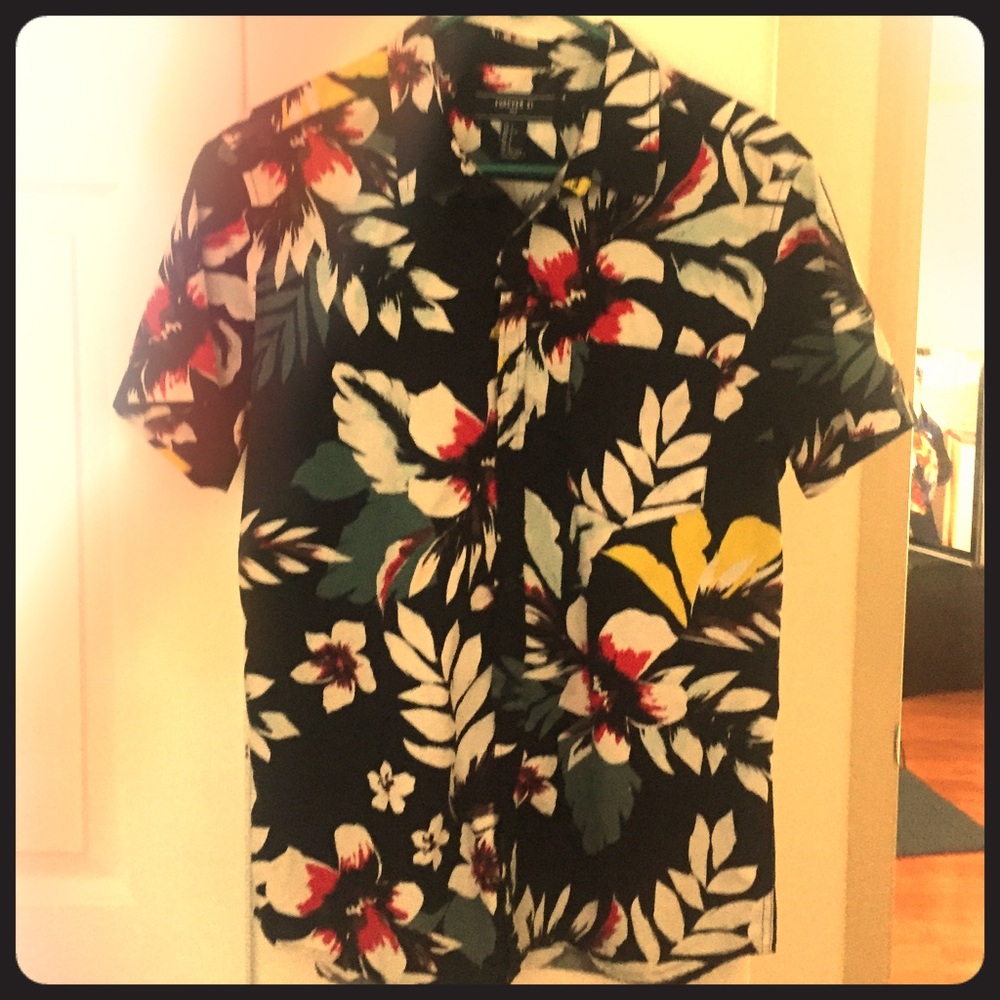 LAmerican Apparel Aloha Shirt.